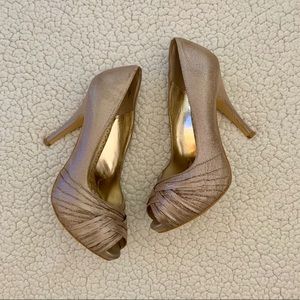 Barely Worn Lulu Townsend Heels